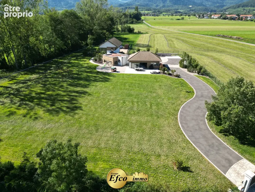 Propriété d'exception au milieu de la verdure - photo 30