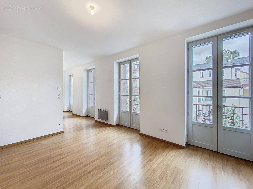 Appartement à VICHY