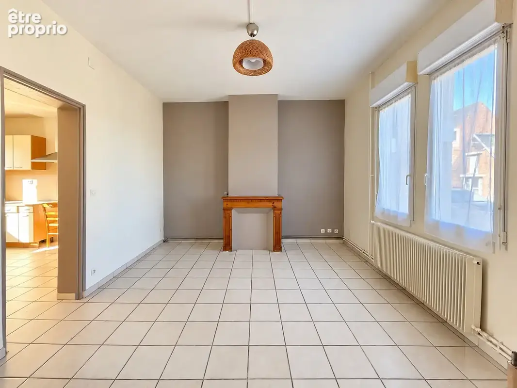 Chaulnes - maison - 165m2 - 4 chambres - autonomie de plain pied - grenier - cave - cour - jardin - photo 3
