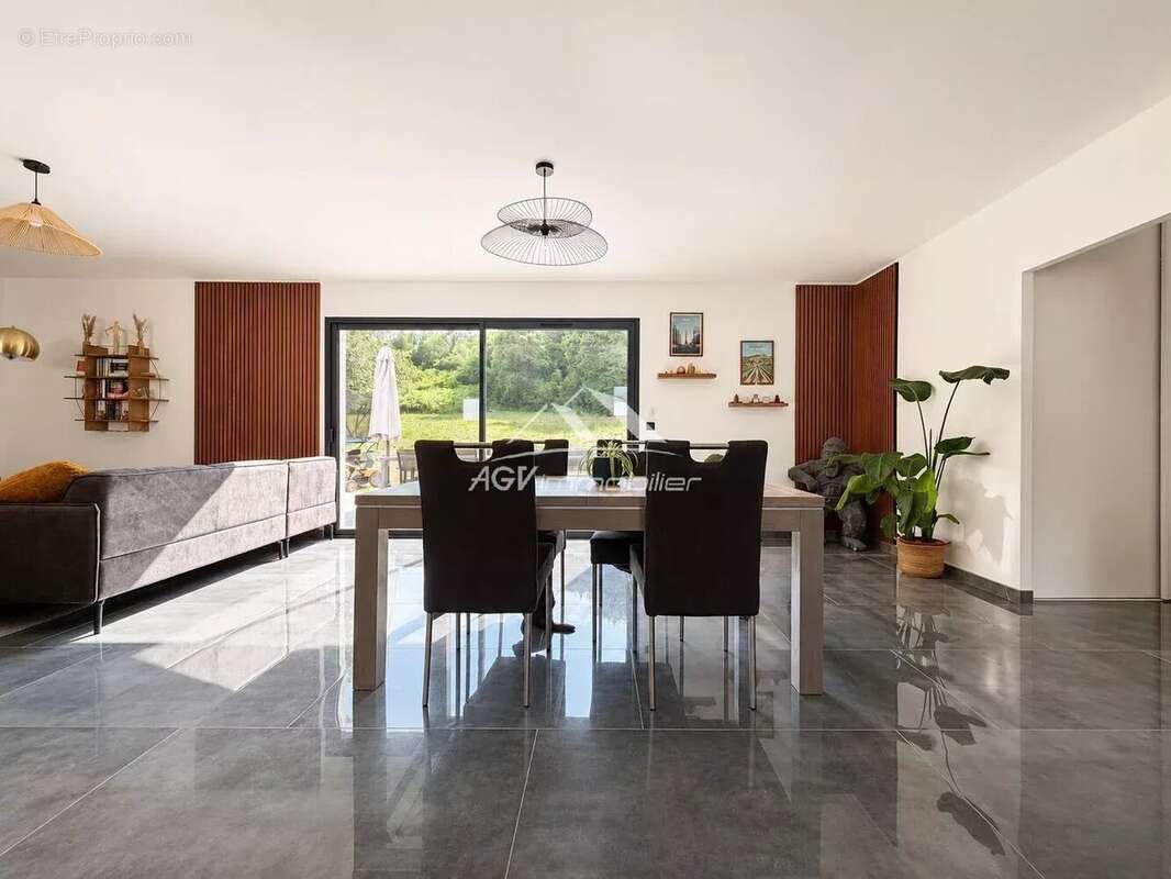 Villa plain-pied -  3 chambres - Proche Alès - photo 4