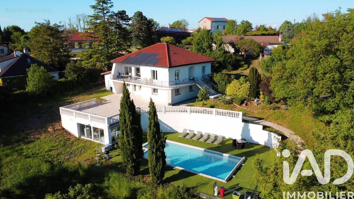 Photo 1 - Maison à DOMMARTIN