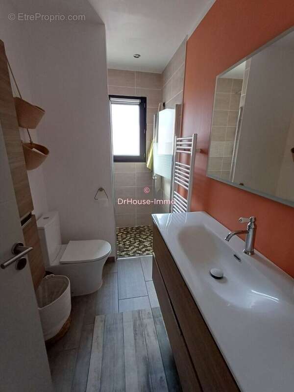 Maison 107 m² à Saint-Thibery  - photo 8