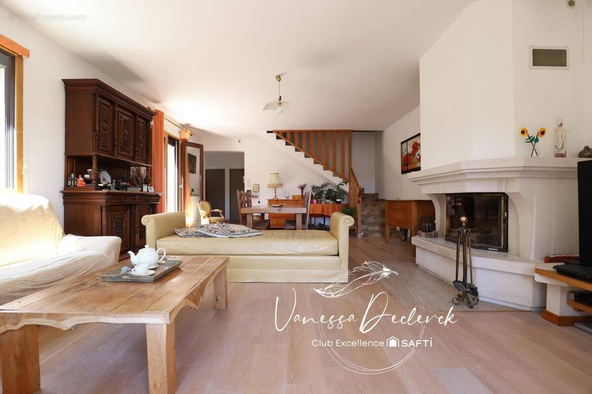 Photo 1 - Maison à LE VAL-SAINT-GERMAIN