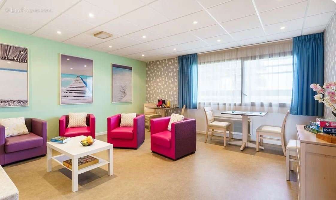 INVESTISSEMENT LOCATIF  TARBES  Résidence Seniors Les Templitudes de Tarbes - 5.56 % de rentabilité - photo 9
