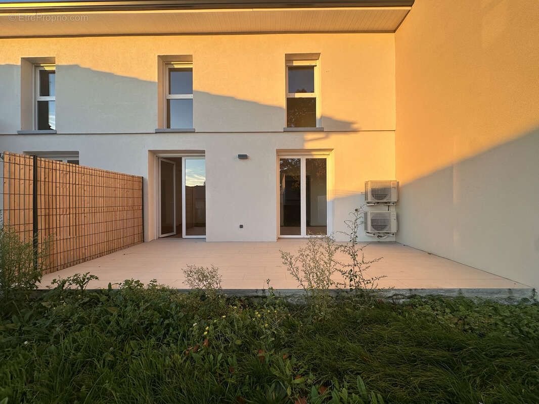 Maison à SAINT-ORENS-DE-GAMEVILLE