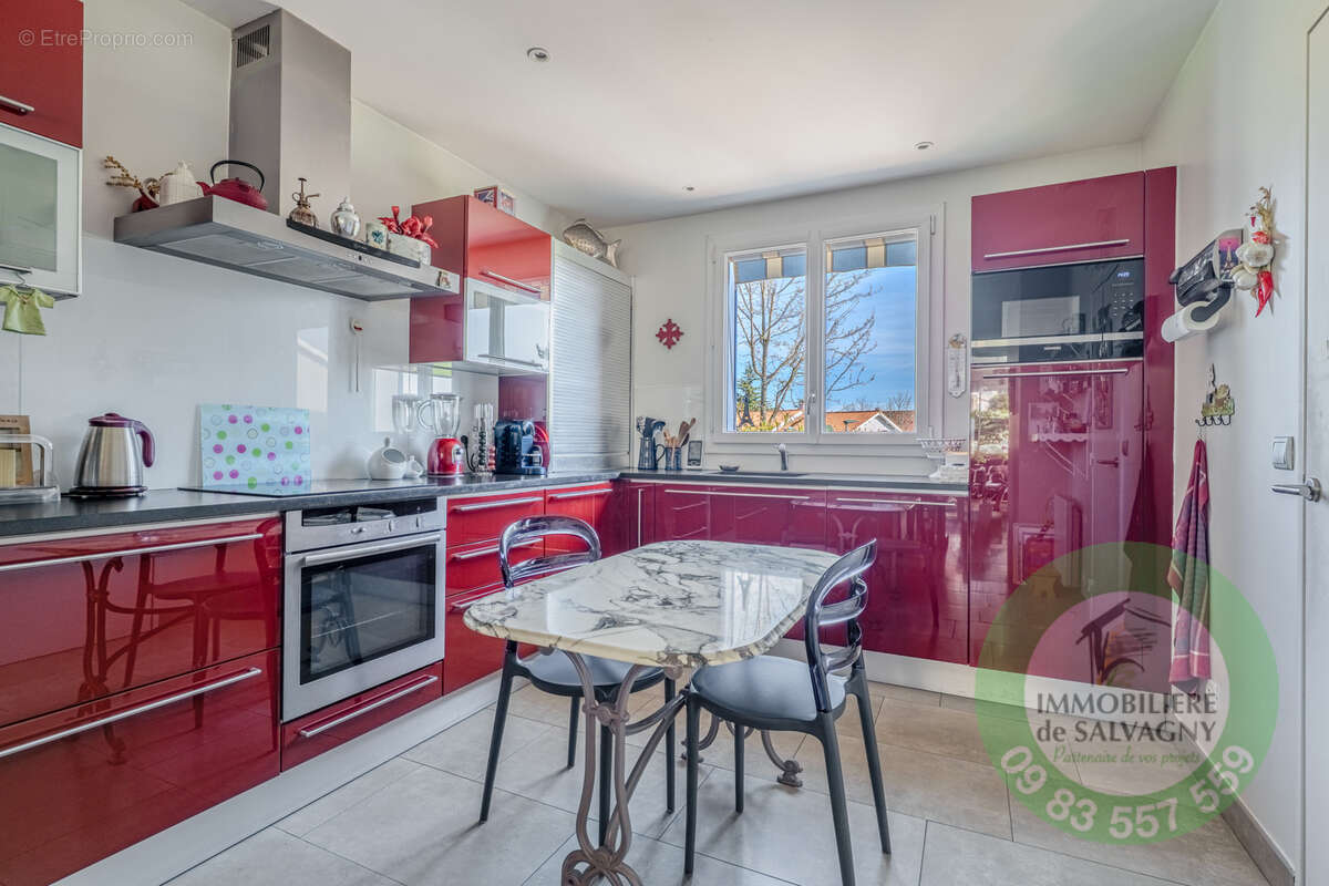 A vendre maison 5 chambres au calme à La Tour de Salvagny - photo 5