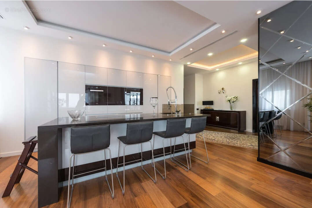 Appartement à EVIAN-LES-BAINS