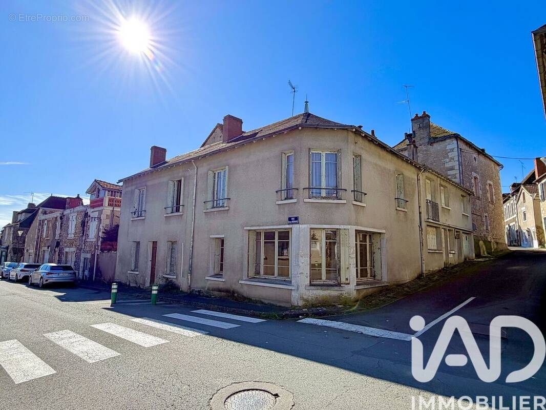 Photo 1 - Maison à LA TRIMOUILLE