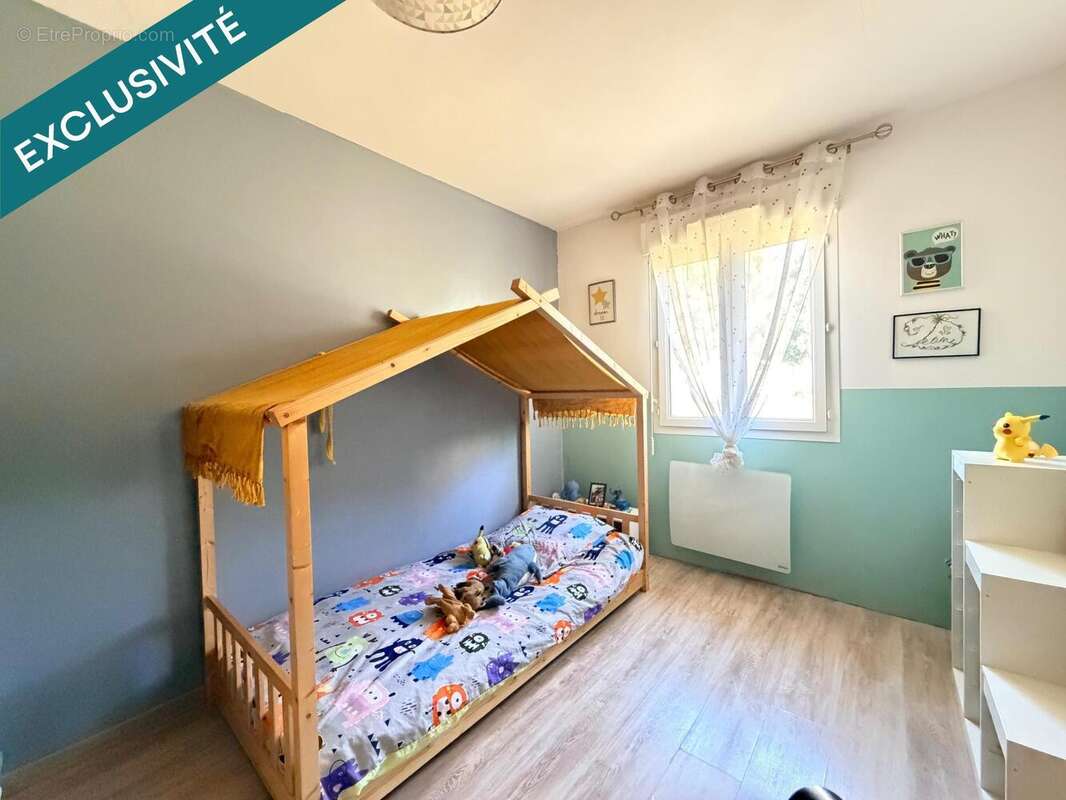 Maison 115 m² à Bussac-Foret  - photo 6