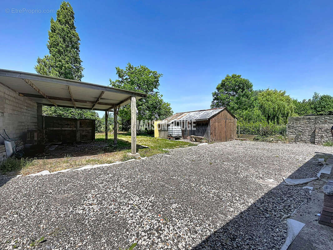 HIREL - Maison avec travaux et beau potentiel sur 835 m², proche Dol-de-Bretagne et baie du Mont-Saint-Miche - photo 15