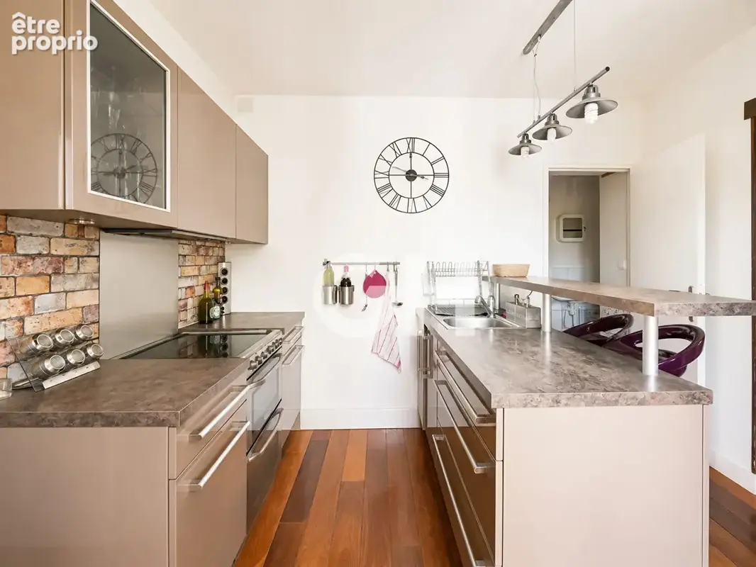 Père Lachaise - appartement en dernier étage - photo 4