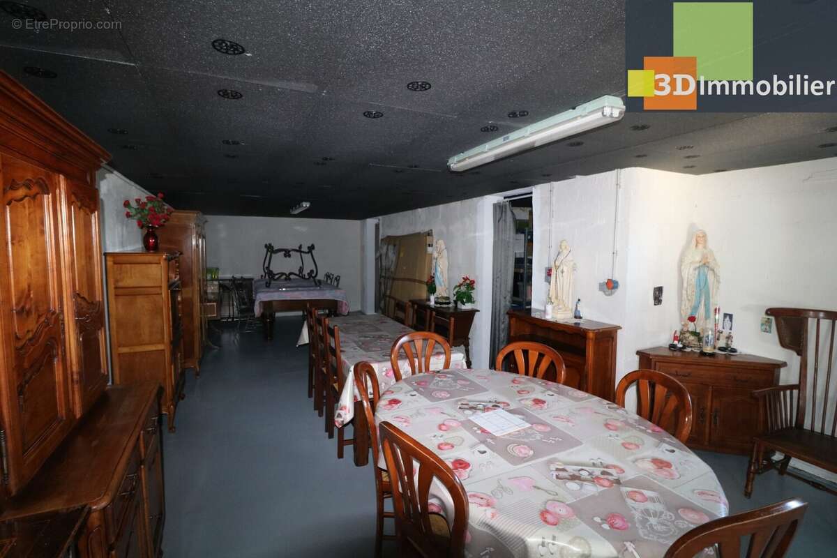 PIECE DE RECEPTION - Maison à PIERRE-DE-BRESSE