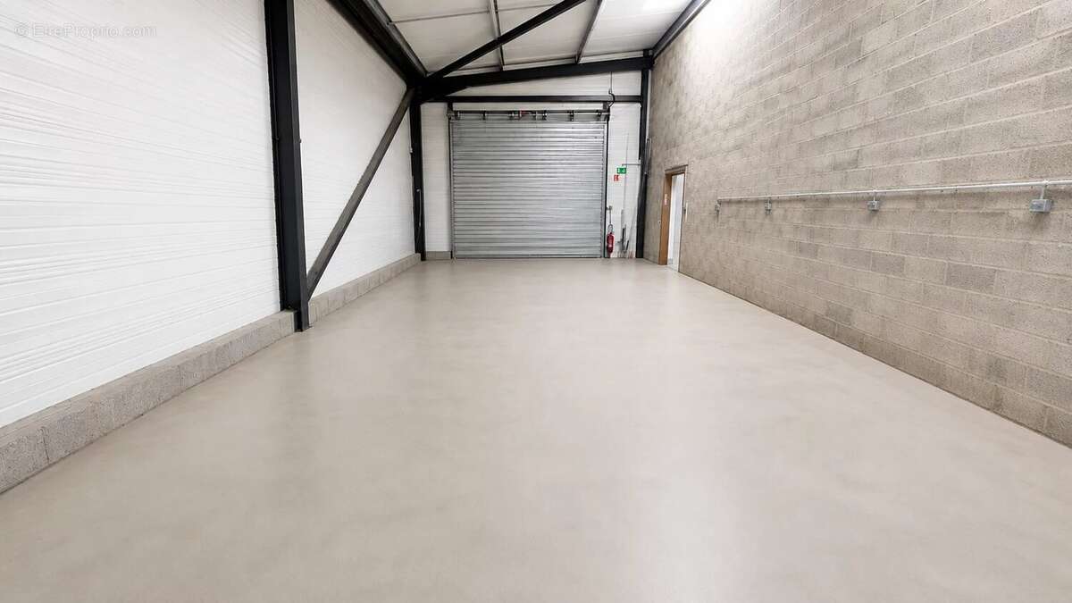 Local commercial / artisanal 309 m2   dpe a   construction 2 - photo 7
