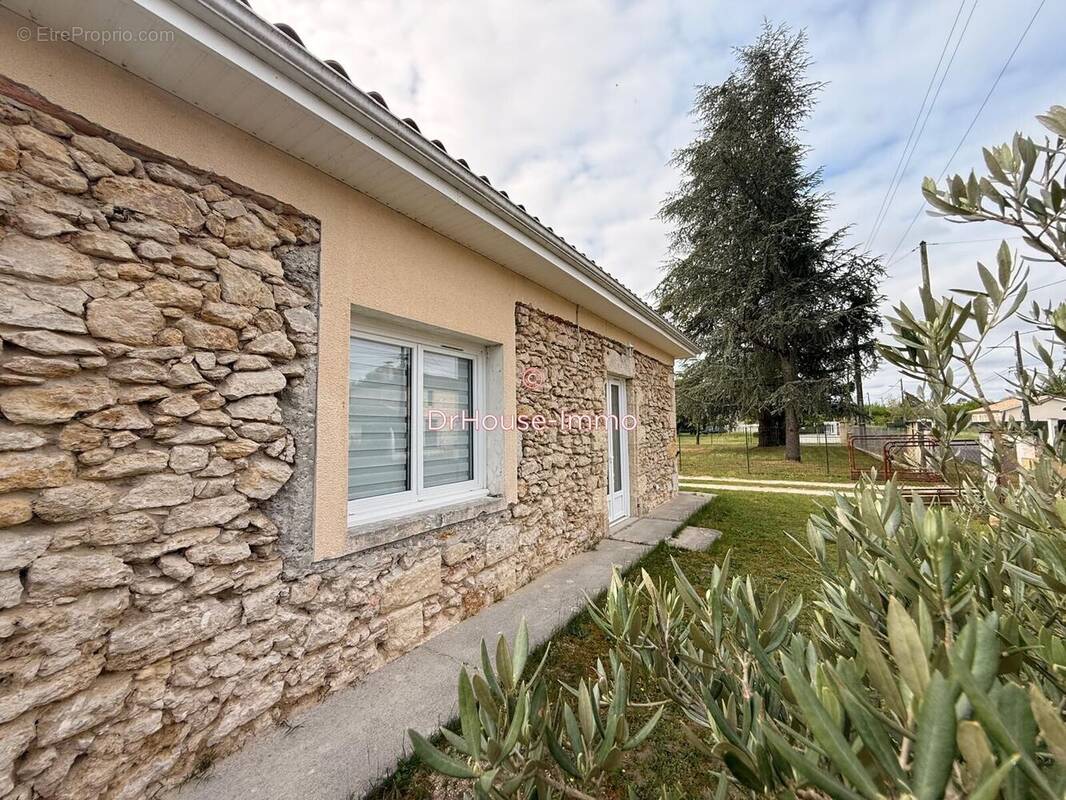 Maison à PRECHAC