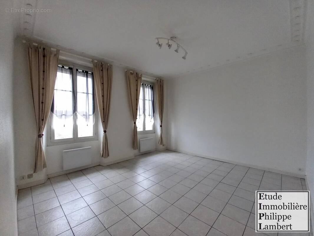 Appartement à CHARTRETTES