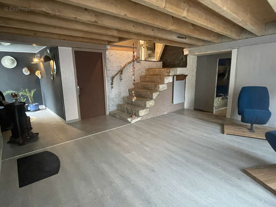 Maison à FAVIERES