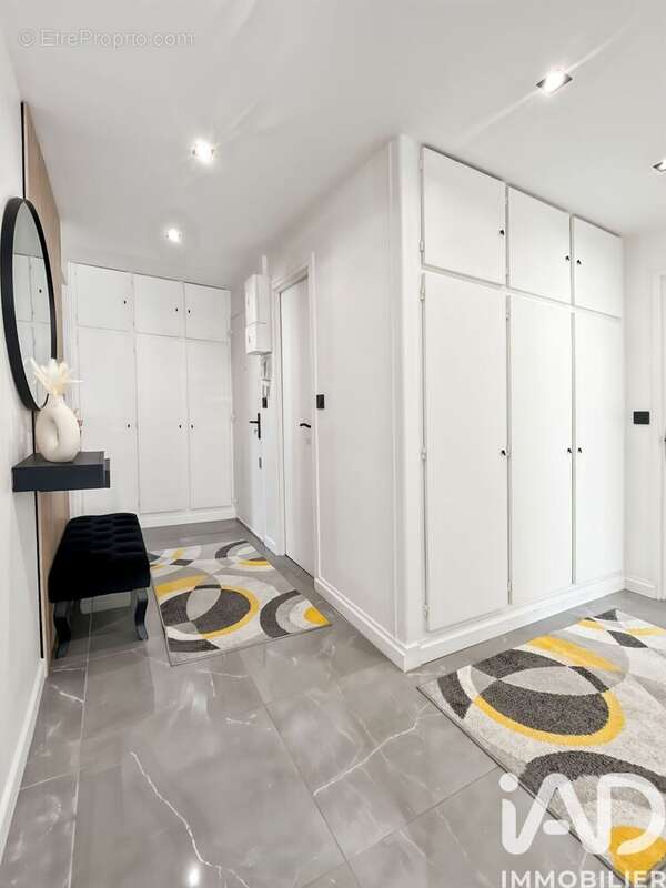 Appartement 67 m² à Combs-La-Ville  - photo 6