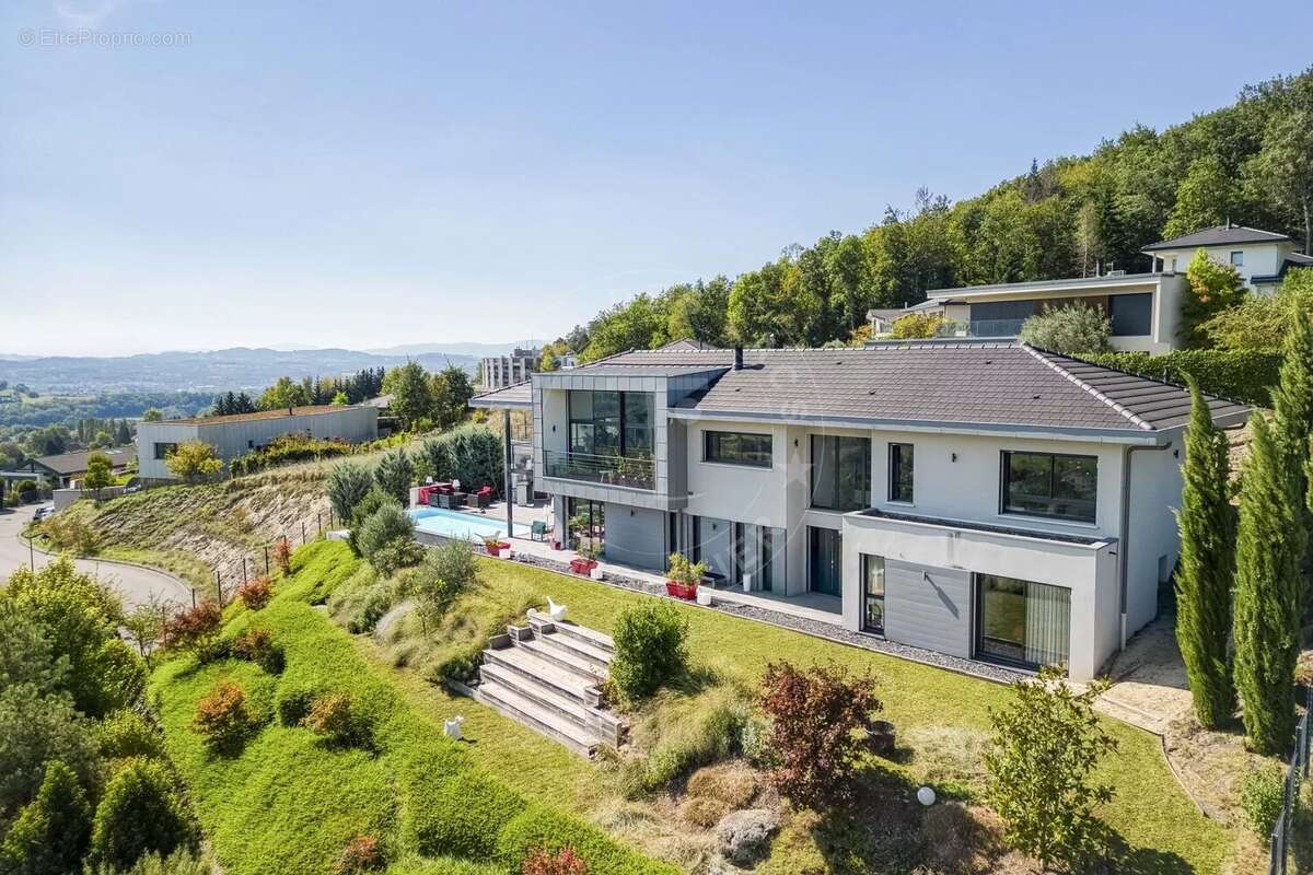 Annecy nord - villa de 4 chambres - 310 m2 au sol - photo 10