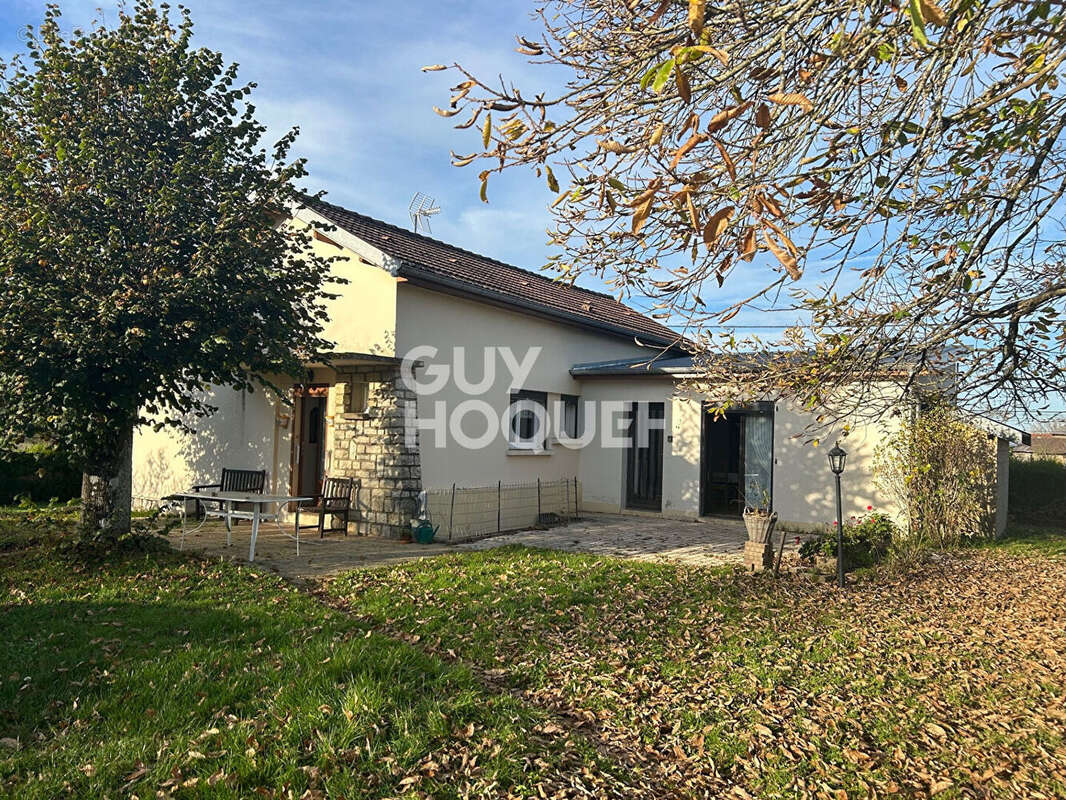 Maison à VELLEXON-QUEUTREY-ET-VAUDEY