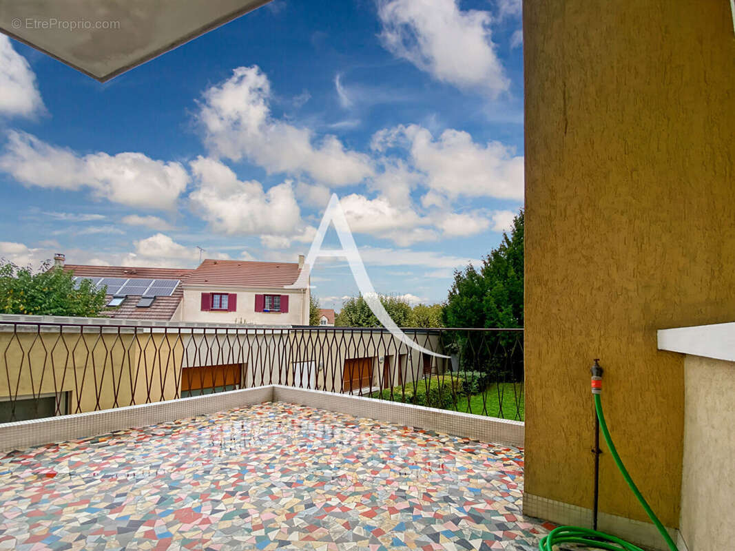 Appartement à BOIS-D'ARCY