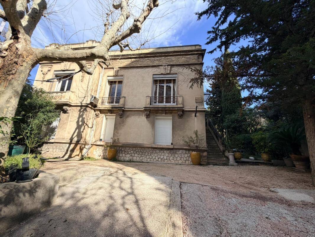 Appartement à MARSEILLE-8E