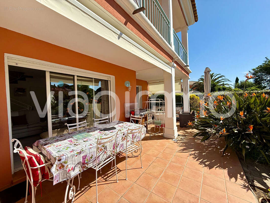 Rare Duplex Sainte-Maxime 92m2 - photo 3