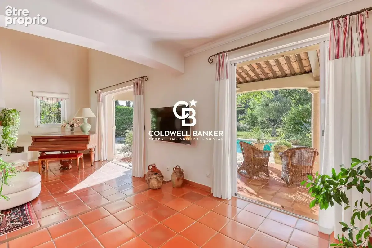 Golfe de Saint-Tropez , charmante villa avec piscine et sa maison d’invités - photo 17