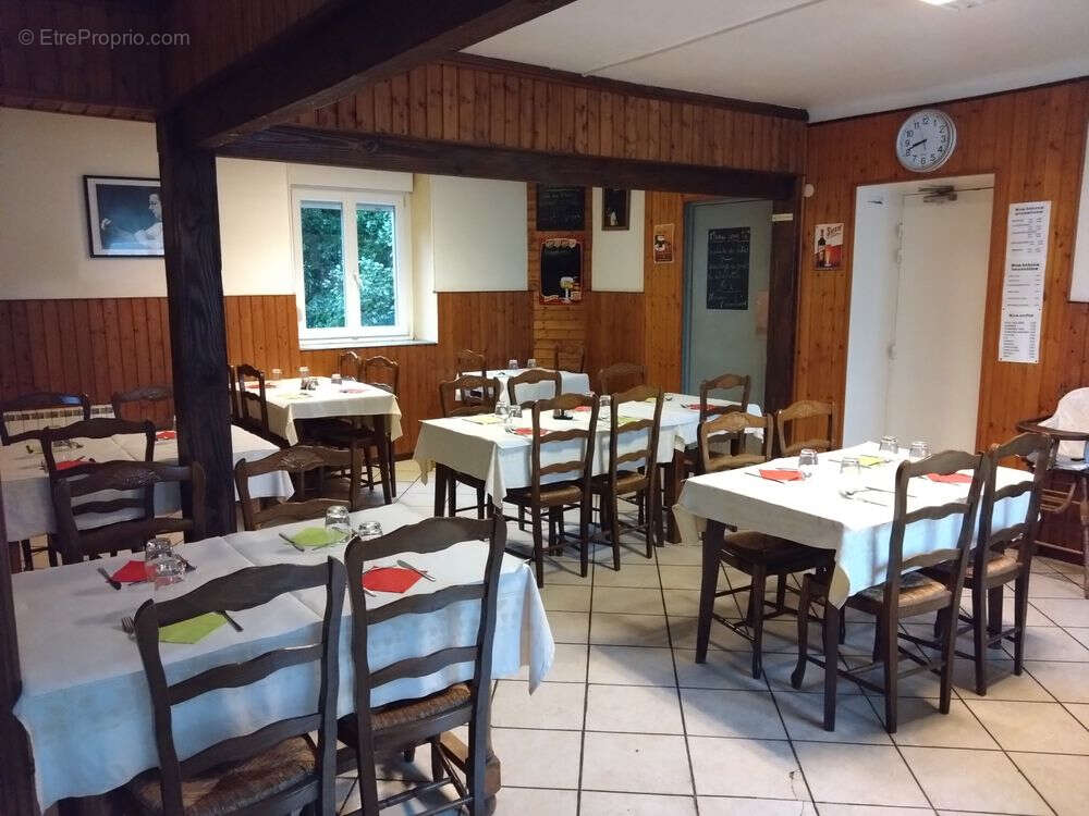 Commerce à SAULXURES-SUR-MOSELOTTE