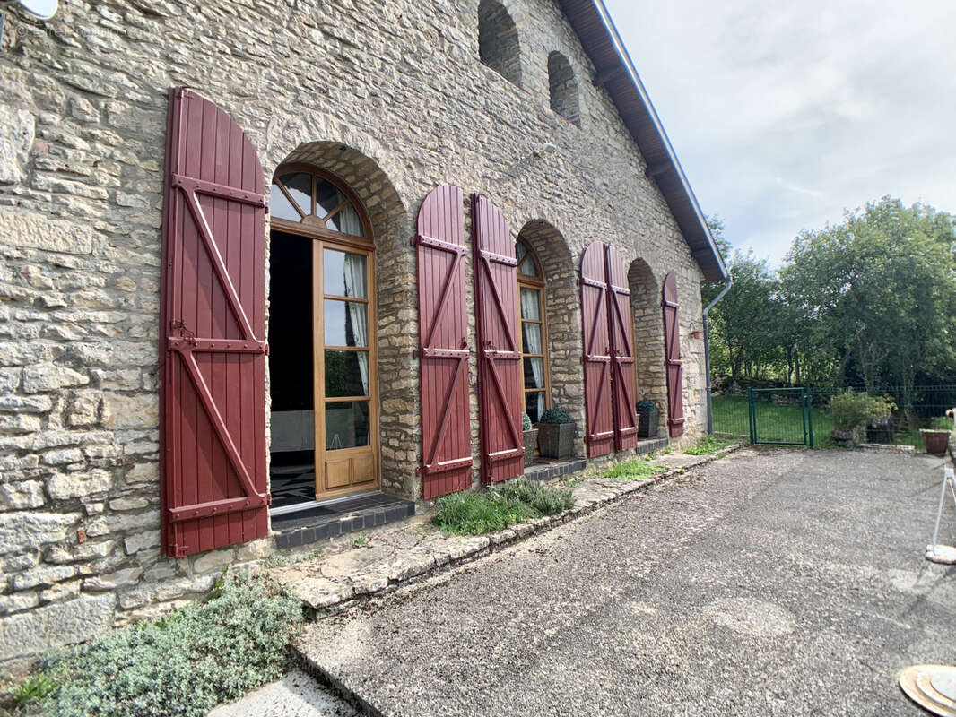 Maison à BUSSEAUT