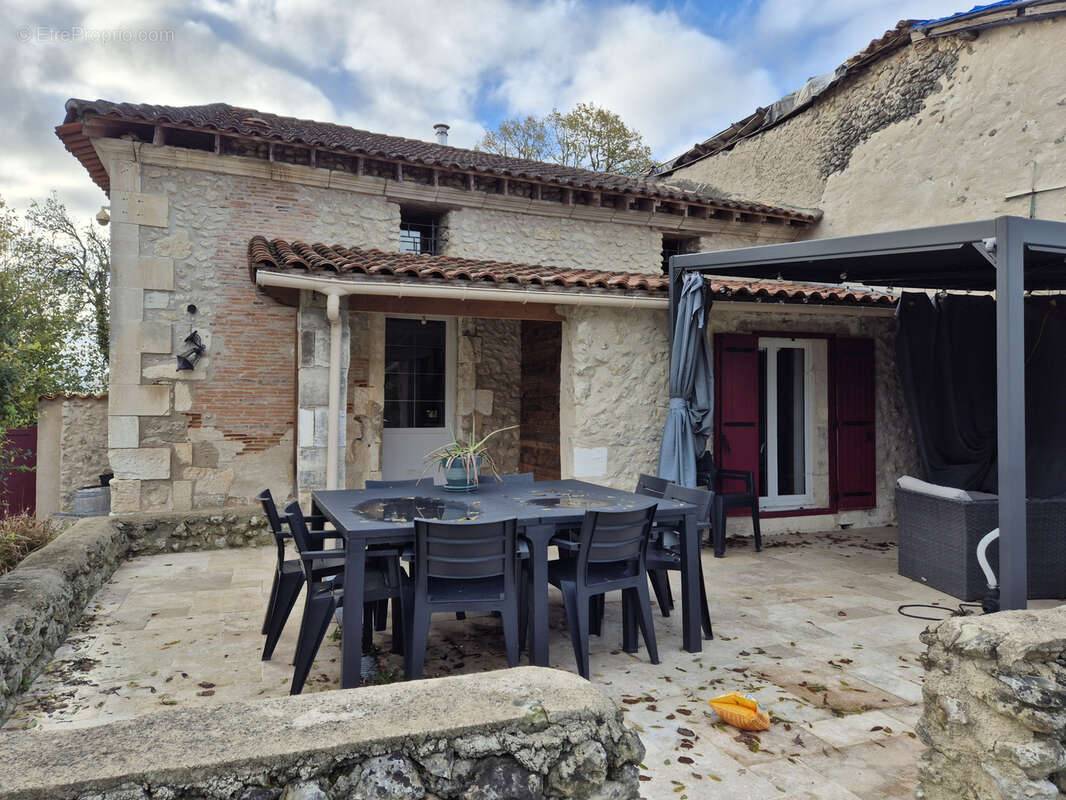 Maison à TOCANE-SAINT-APRE