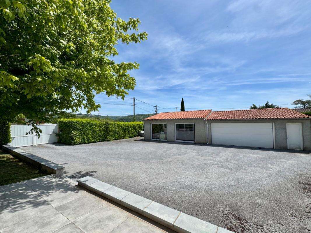 Maison à ROQUECOURBE