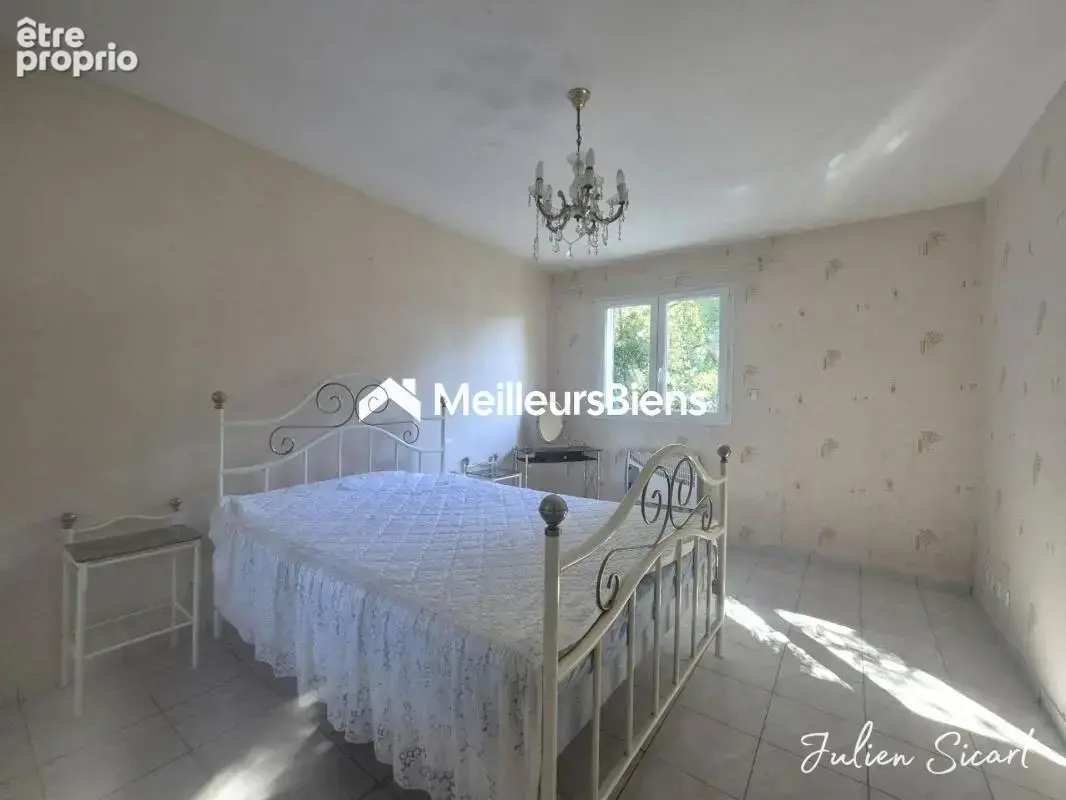 Maison 4 faces de 213 m² habitables – 2 appartements T4 – Terrain de 535 m² - photo 14