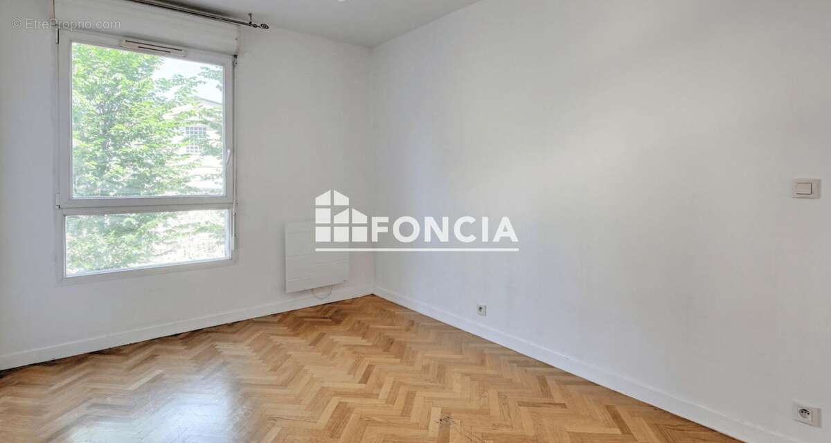 Appartement à MONTROUGE