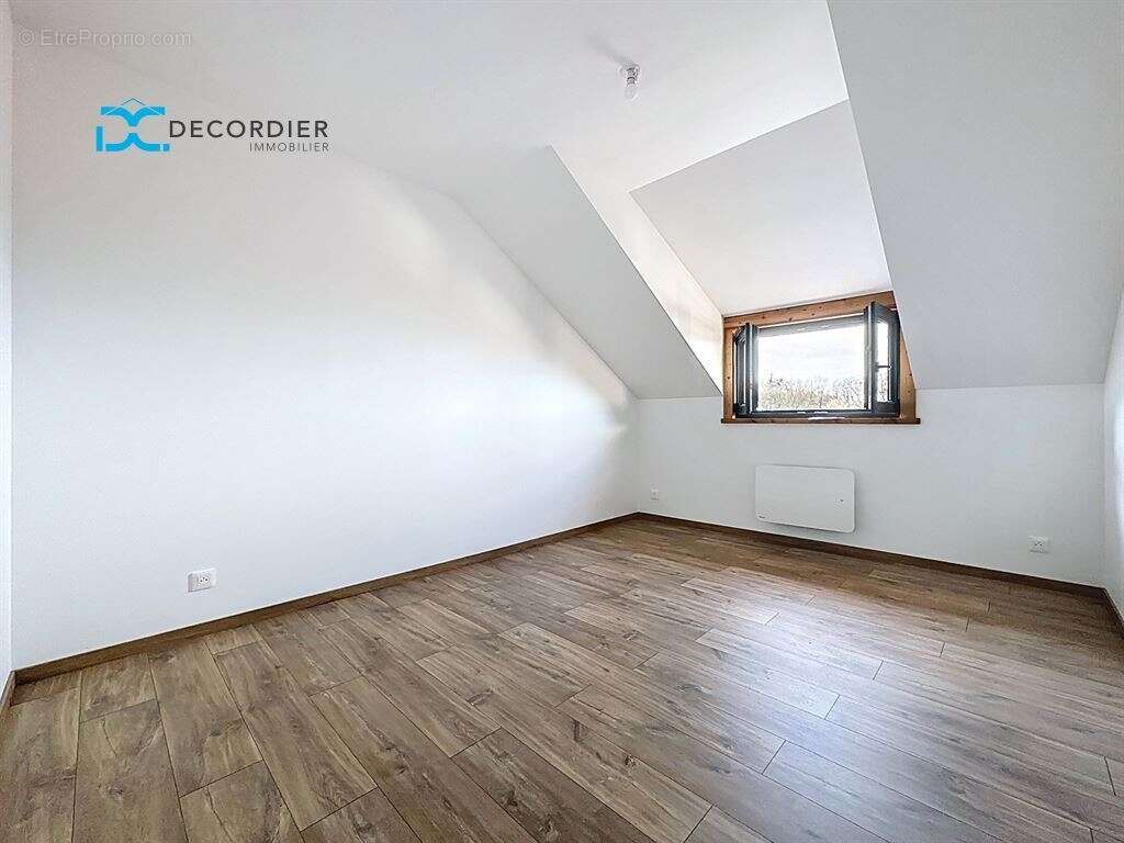 Maison à NEUVECELLE