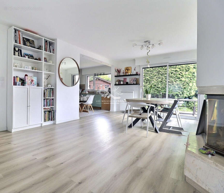 Maison 112 m² à Croix  - photo 8