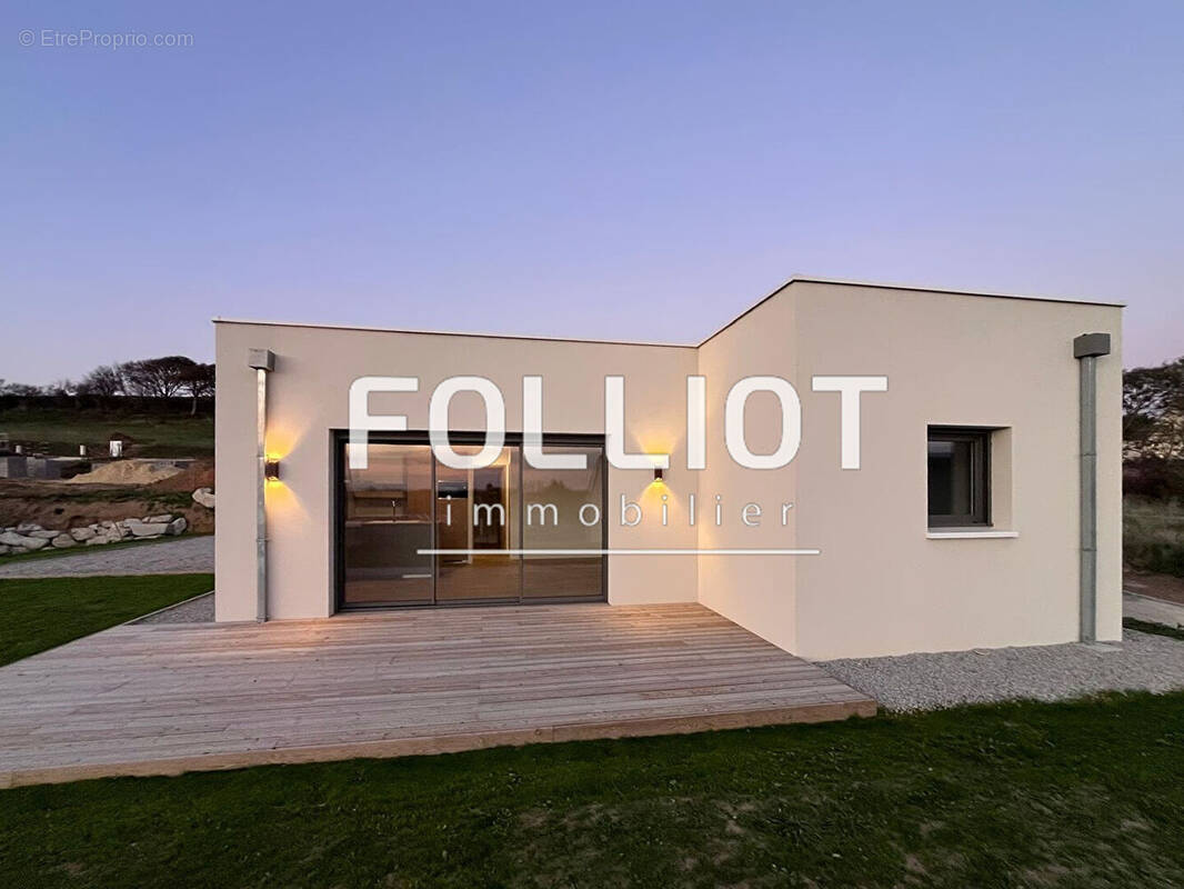 Maison à SAINT-GEORGES-DE-LA-RIVIERE