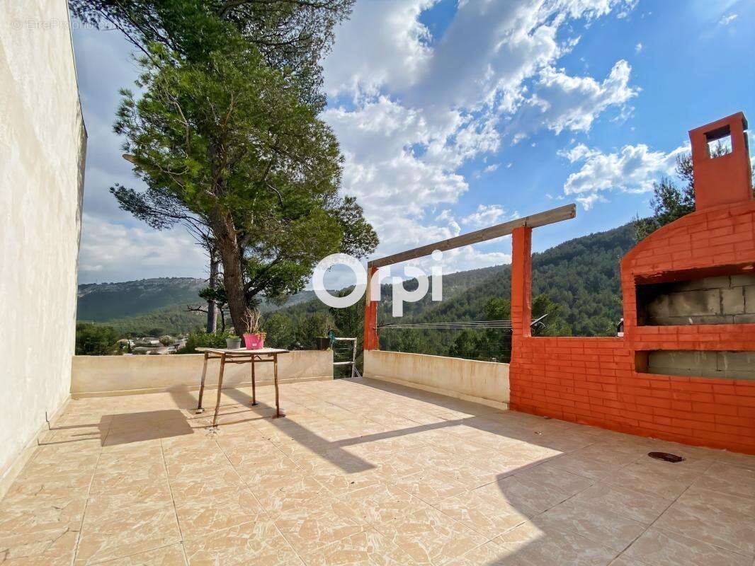 Maison à MARSEILLE-11E