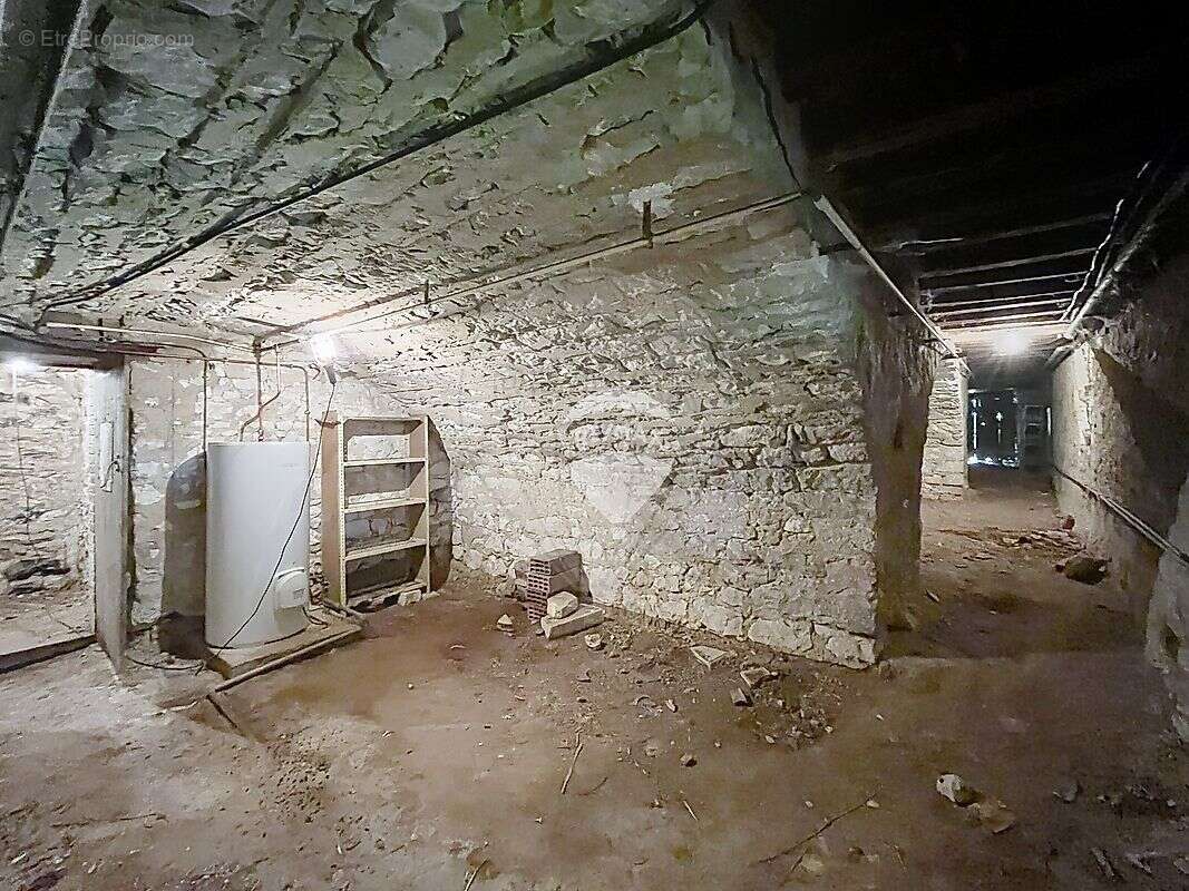 Maison à POURRAIN