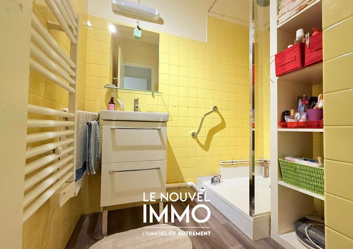 Appartement à MARSEILLE-4E