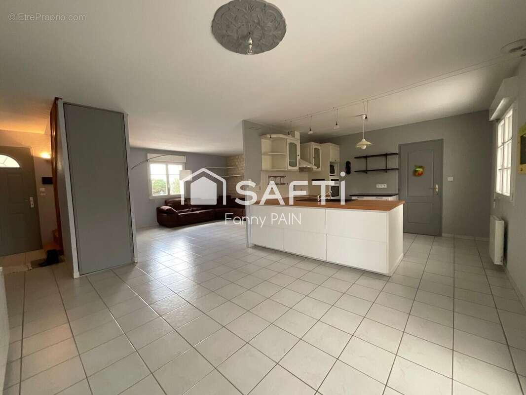 Photo 5 - Maison à MONTLOUIS-SUR-LOIRE