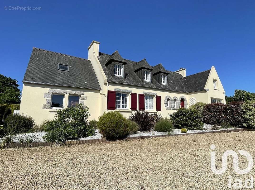 Photo 2 - Maison à PLOUVIEN