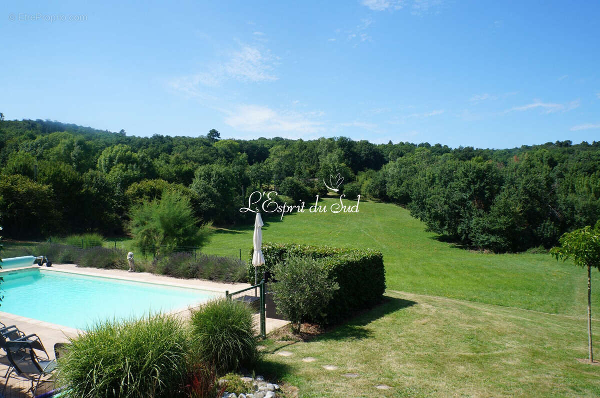 Maison 260 m² à Le Verdier  - photo 3
