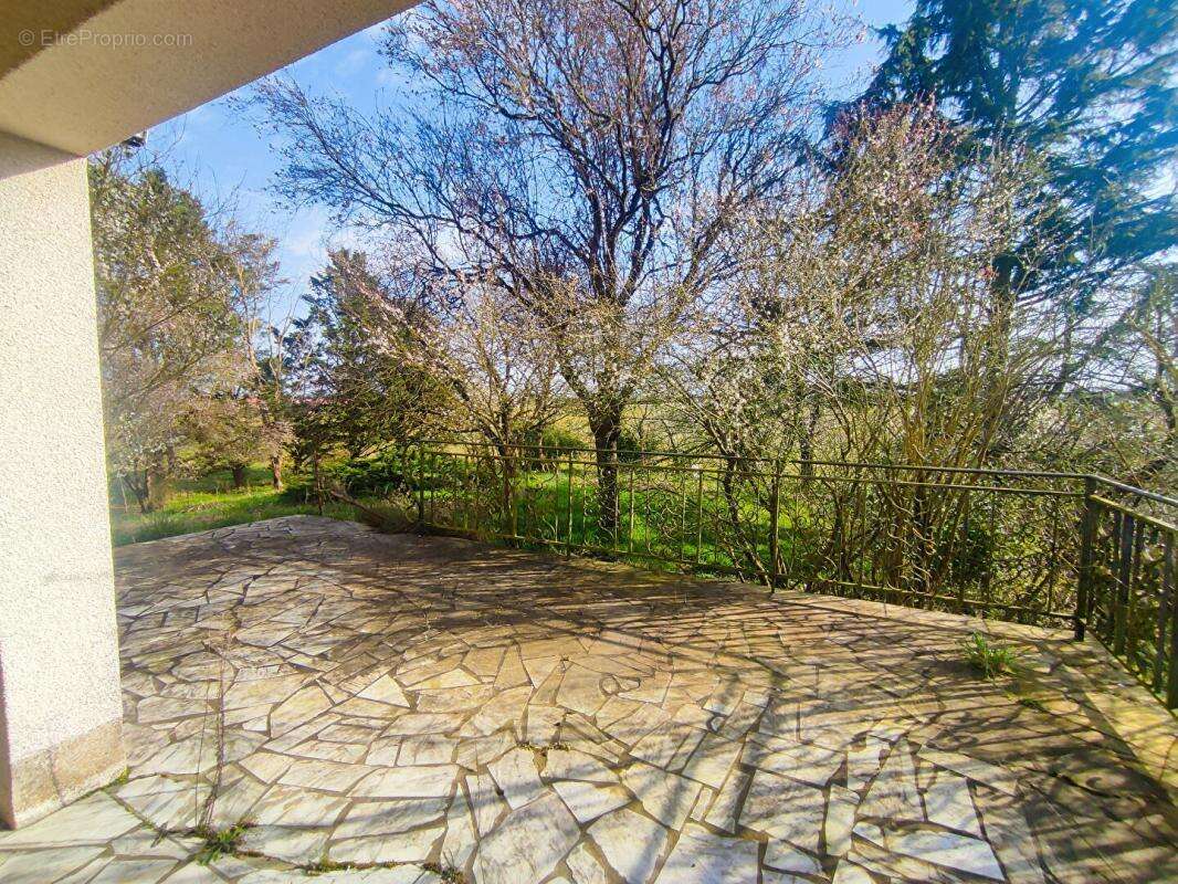 Maison à CHATELLERAULT