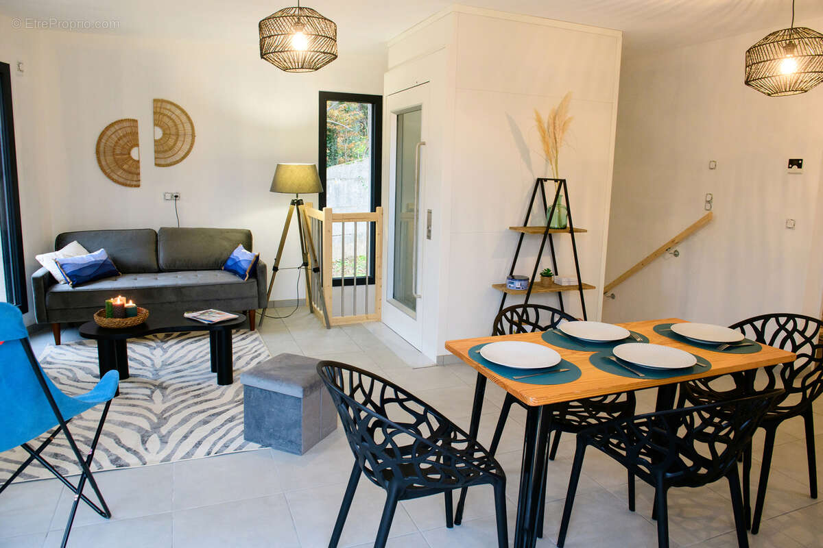 Maison à LA FOUILLOUSE