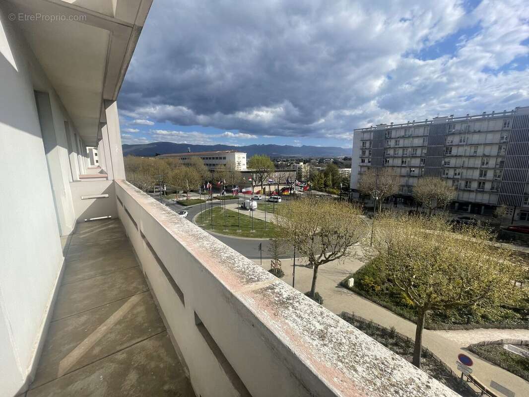 Appartement 85 m² à Romans-Sur-Isere  - photo 2