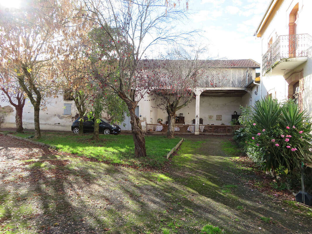 Maison à RABASTENS-DE-BIGORRE