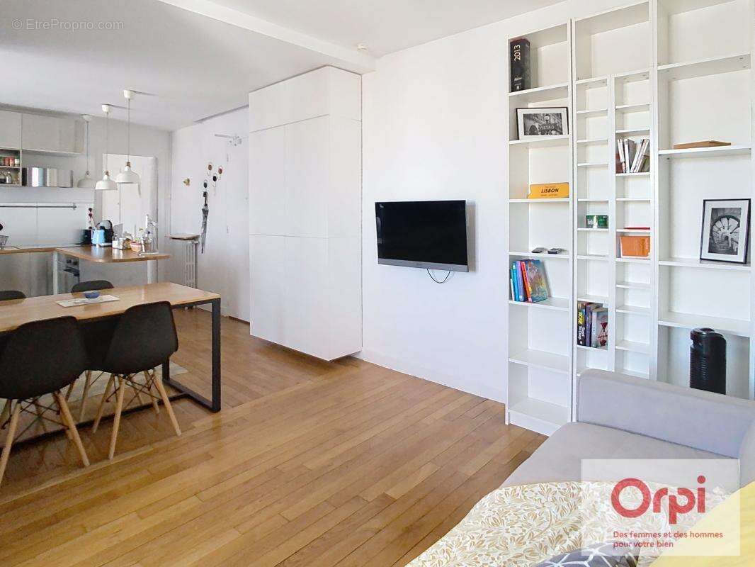 Appartement à ISSY-LES-MOULINEAUX
