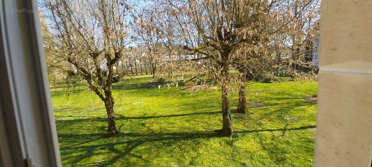 Appartement à EPERNON