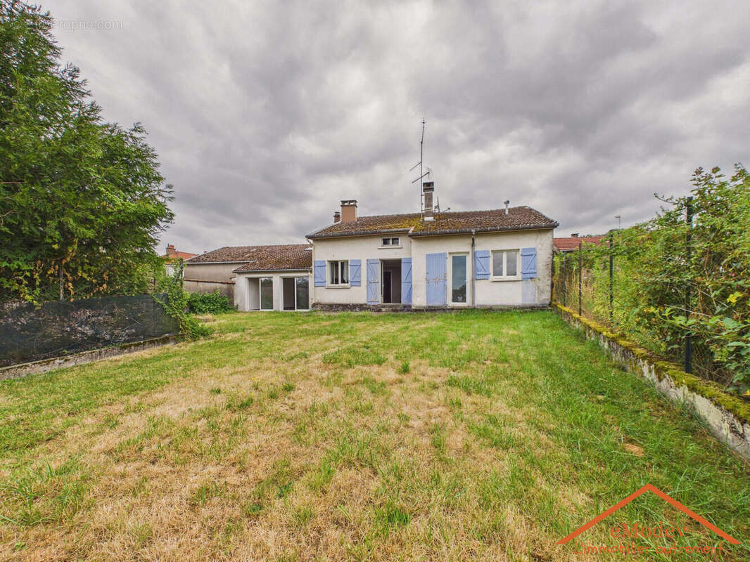 Maison 190 m² à Savigny  - photo 8