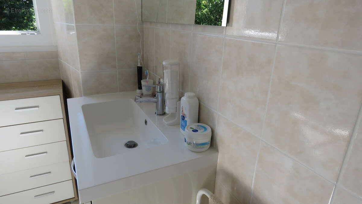 Maison à CORGNAC-SUR-L'ISLE